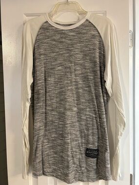 Men's Raglan Broken Threads Long Sleeve Shirt - Gray Body